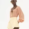 Blouse à encolure dégagée en crêpe de Chine