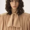 Blouse lavallière froncée oversize en crêpe de Chine