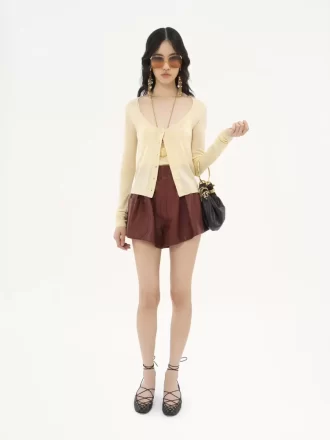 Cardigan ajusté à col rond en maille de laine ultrafine