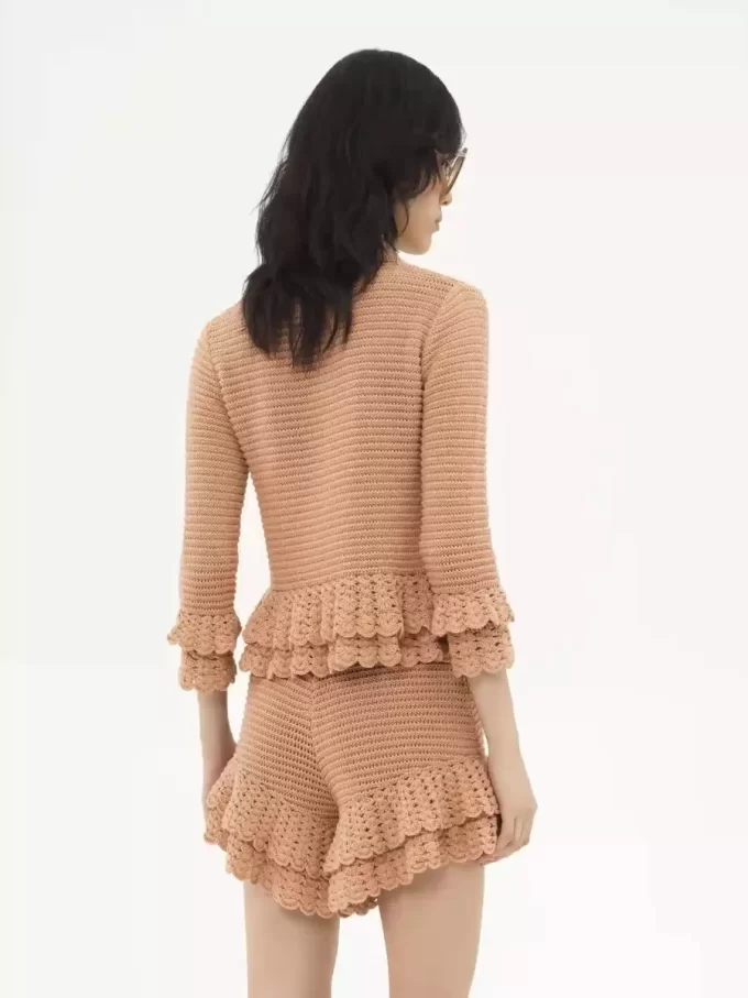 Cardigan ajusté à volants en tricot crochet Cardigan ajusté à volants en tricot crochet