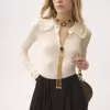 Chemise Henley à col en tricot de laine ultrafine et dentelle Chemise Henley à col en tricot de laine ultrafine et dentelle
