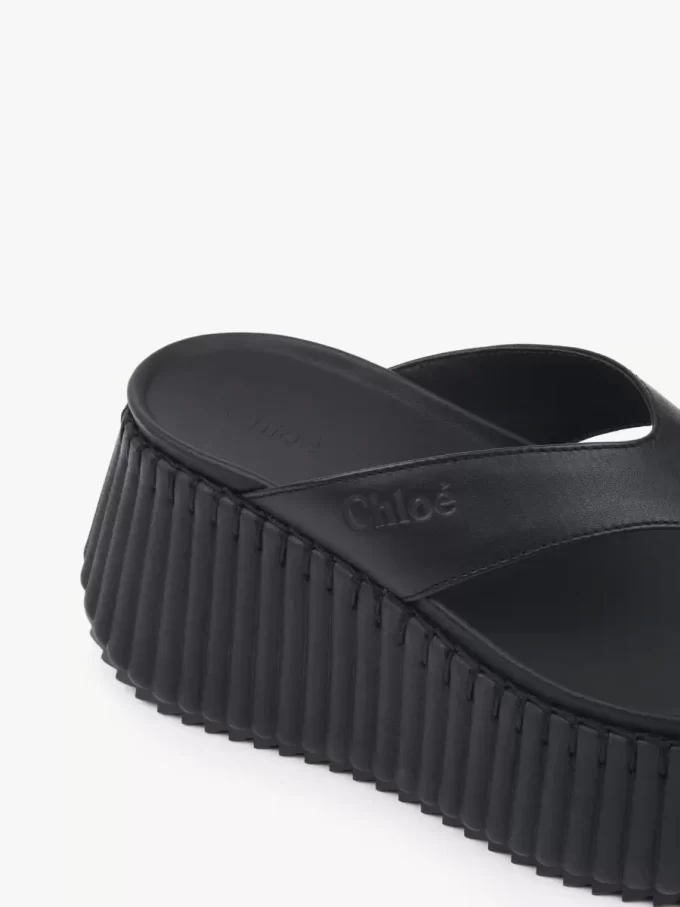Glissière en coin Nama