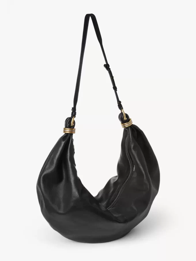 Grand sac hobo bracelet en cuir grainé