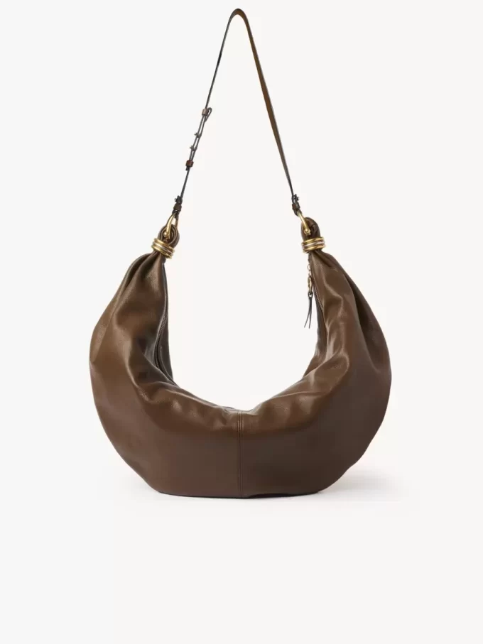 Grand sac hobo bracelet en cuir grainé