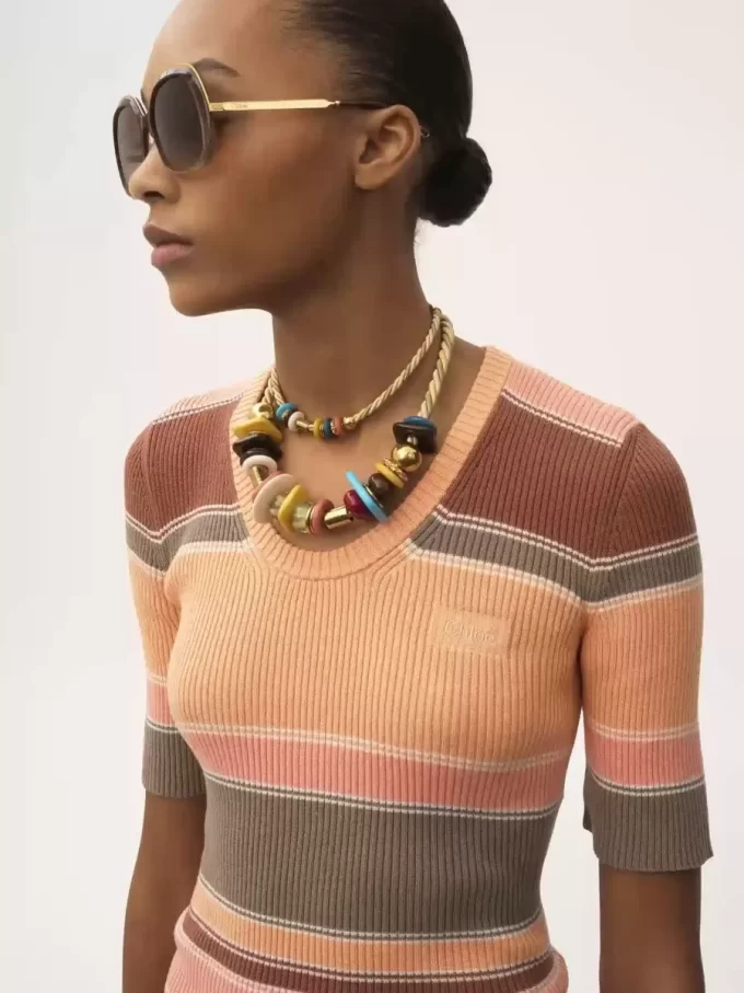 Haut ajusté à manches coudées avec logo en tricot de coton Haut ajusté à manches coudées avec logo en tricot de coton