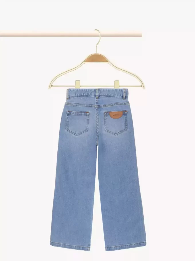 Jean en denim Jean en denim