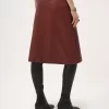 Jupe en cuir jusqu’aux genoux Jupe en cuir jusqu’aux genoux