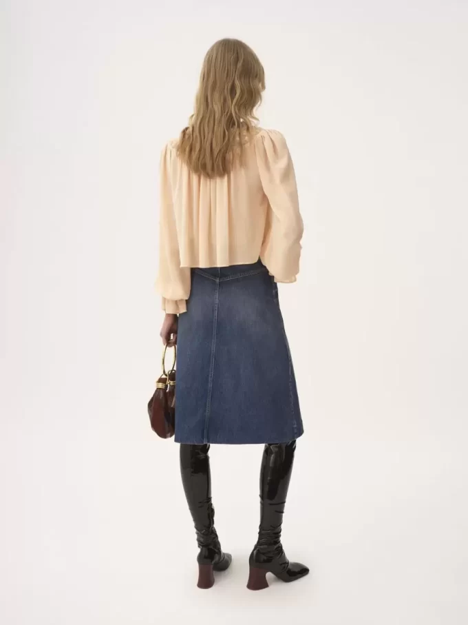 Jupe longueur genou en denim Jupe longueur genou en denim