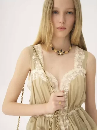 La bague Chloé Charms