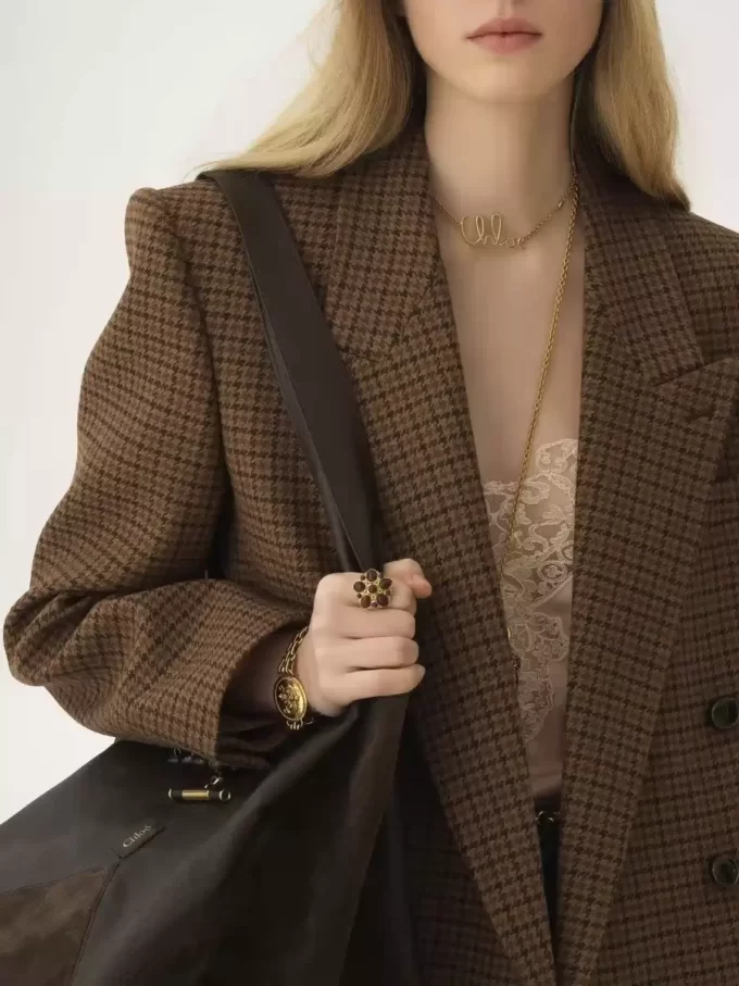 La bague Chloé Eternity
