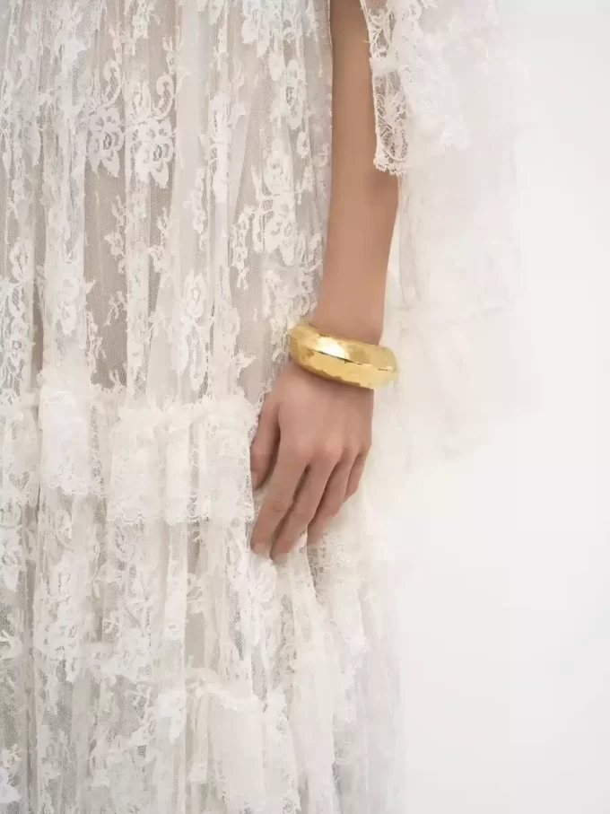 La manchette Chloé Bananas