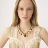 Le collier Chloé Perles Antiques Le collier Chloé Perles Antiques