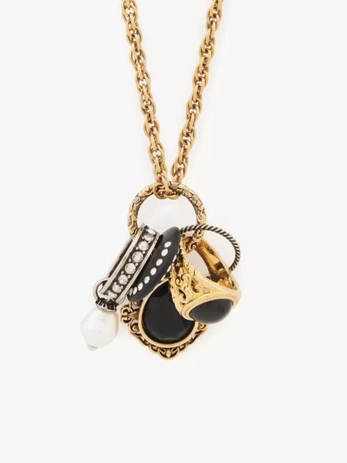 Le collier Chloé Perles Antiques Le collier Chloé Perles Antiques