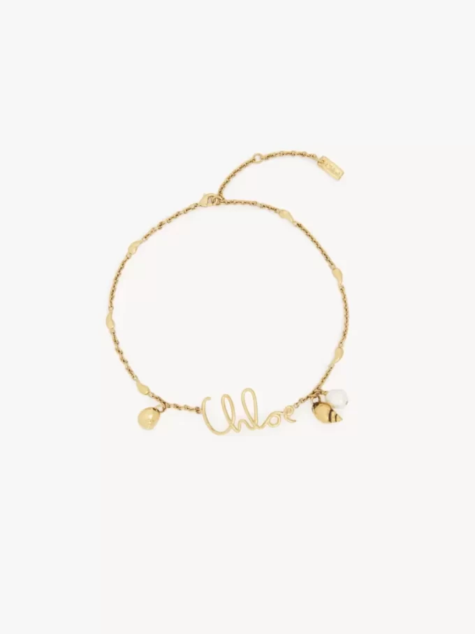 Le collier Coquillages de Chloé Le collier Coquillages de Chloé