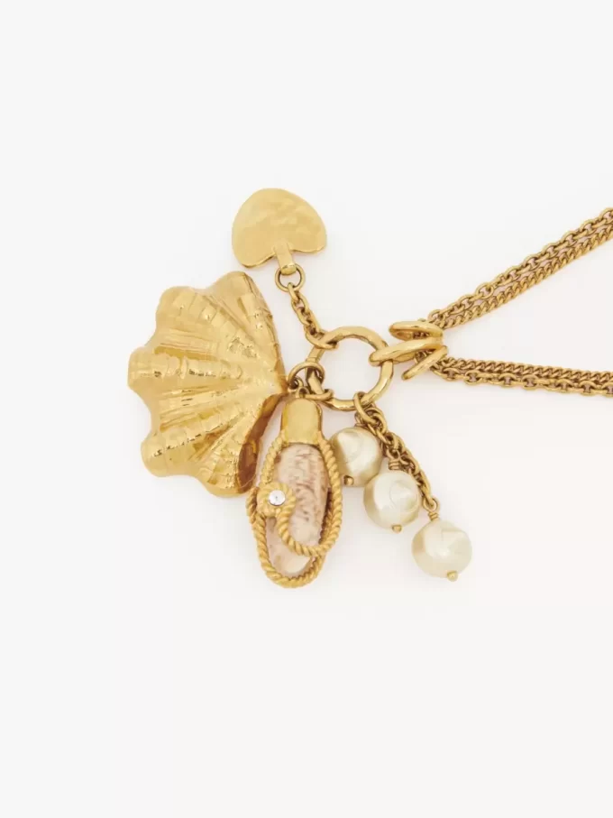 Le collier foulard Coquillages de Chloé Le collier foulard Coquillages de Chloé