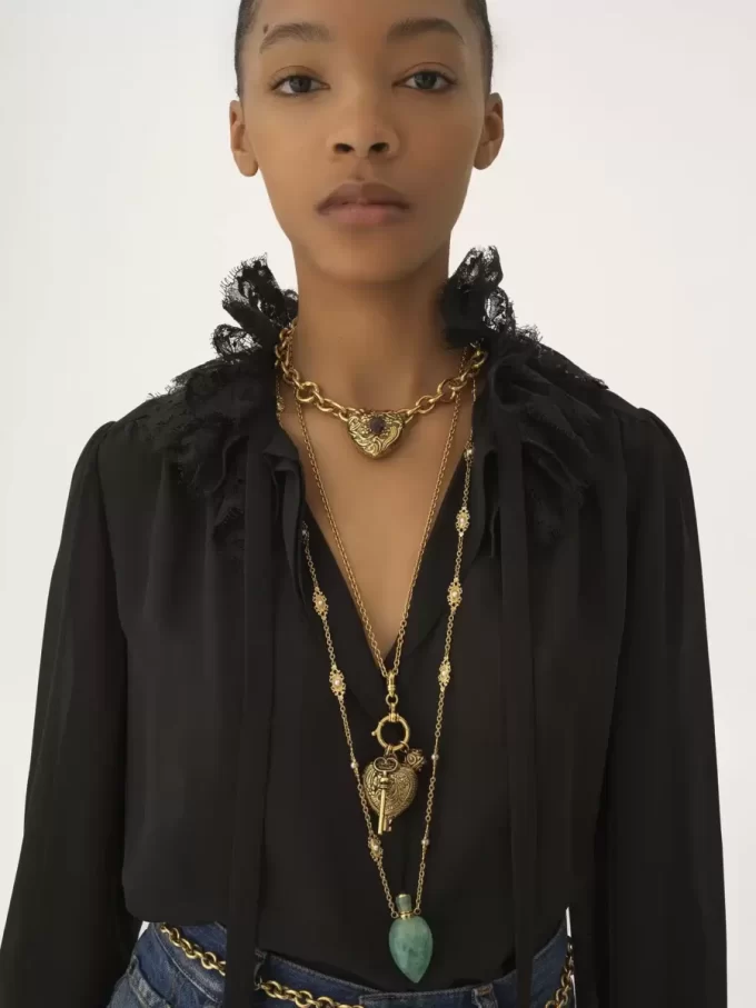 Le collier pendentif Chloé Elixir Le collier pendentif Chloé Elixir