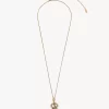 Le collier pendentif serpent de Chloé Le collier pendentif serpent de Chloé