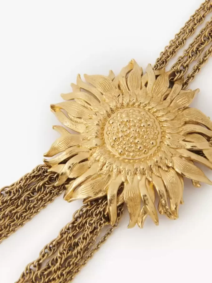 Le collier Tournesol de Chloé Le collier Tournesol de Chloé