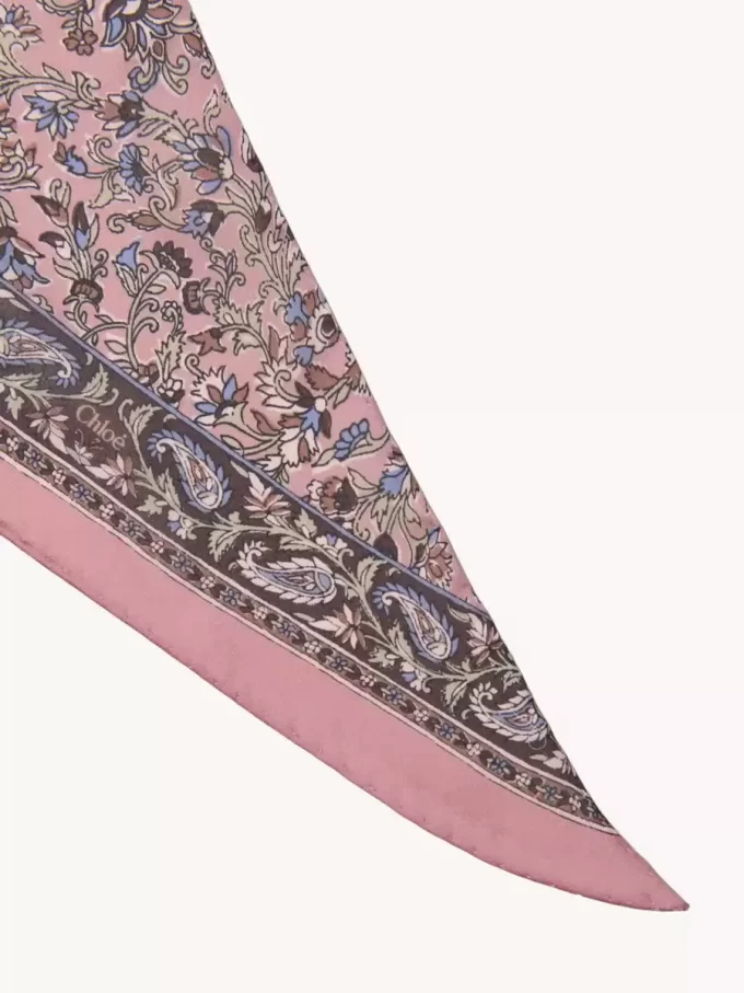 Le foulard bandeau Chloé Paisley en charmeuse de soie