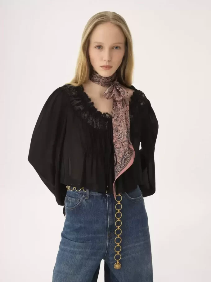 Le foulard bandeau Chloé Paisley en charmeuse de soie