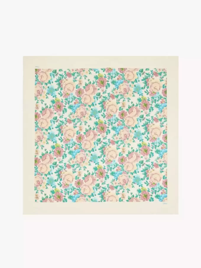 Le foulard carré Pivoines de Chloé en twill de soie Le foulard carré Pivoines de Chloé en twill de soie