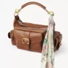 Le large foulard bandeau Chloé Peonies en charmeuse de soie Le large foulard bandeau Chloé Peonies en charmeuse de soie
