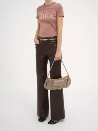 Le sac bandoulière 99 en cuir grainé
