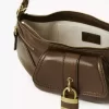 Le sac bandoulière 99 en cuir grainé