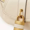 Le sac bandoulière 99 en cuir grainé