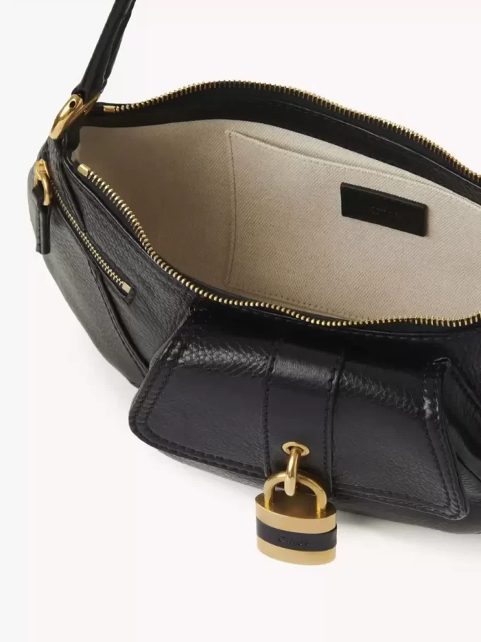Le sac bandoulière 99 en cuir grainé
