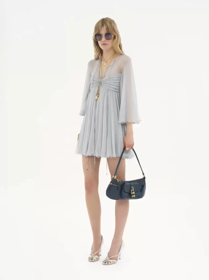 Le sac bandoulière 99 en cuir grainé