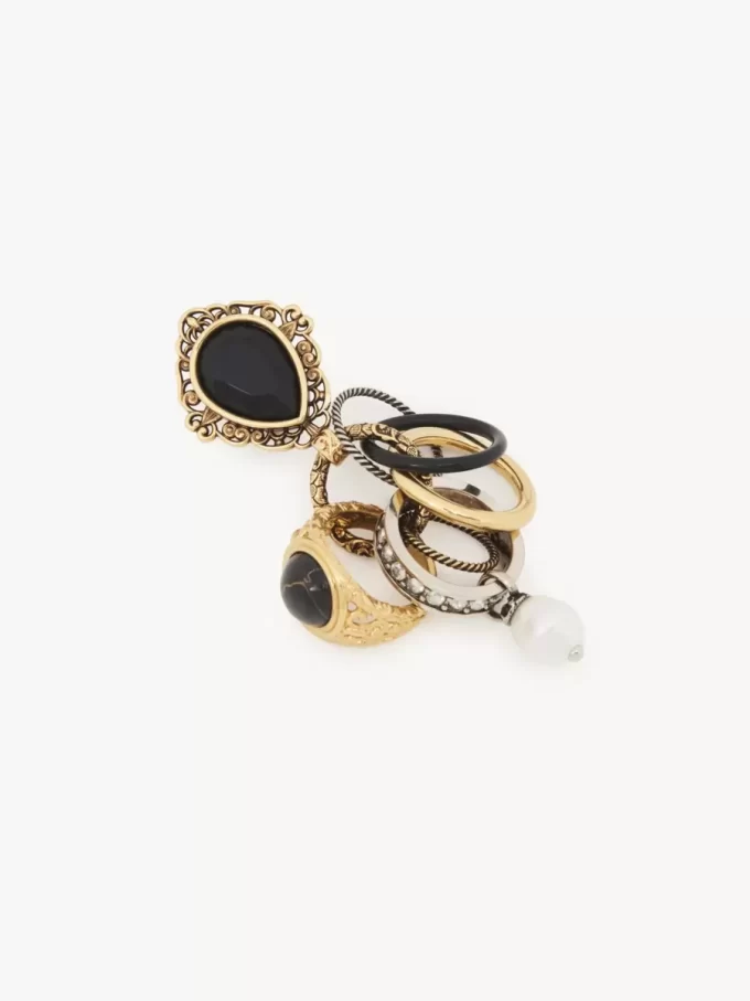 Les boucles d&rsquo;oreilles Chloé Antique Pearls