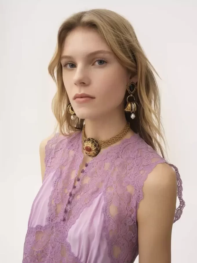 Les boucles d&rsquo;oreilles Chloé Antique Pearls