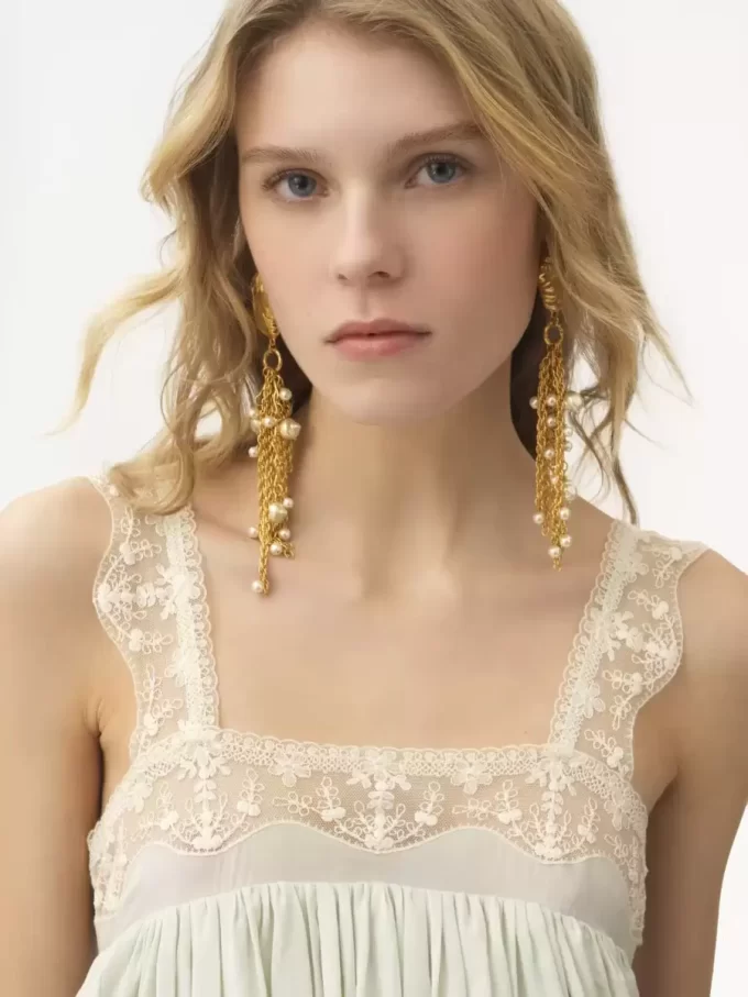 Les boucles d&rsquo;oreilles Coquillages de Chloé