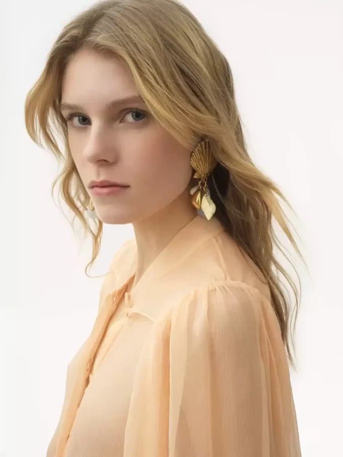 Les boucles d&rsquo;oreilles Coquillages de Chloé