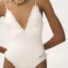 Maillot de bain une pièce à volants et col en V Maillot de bain une pièce à volants et col en V