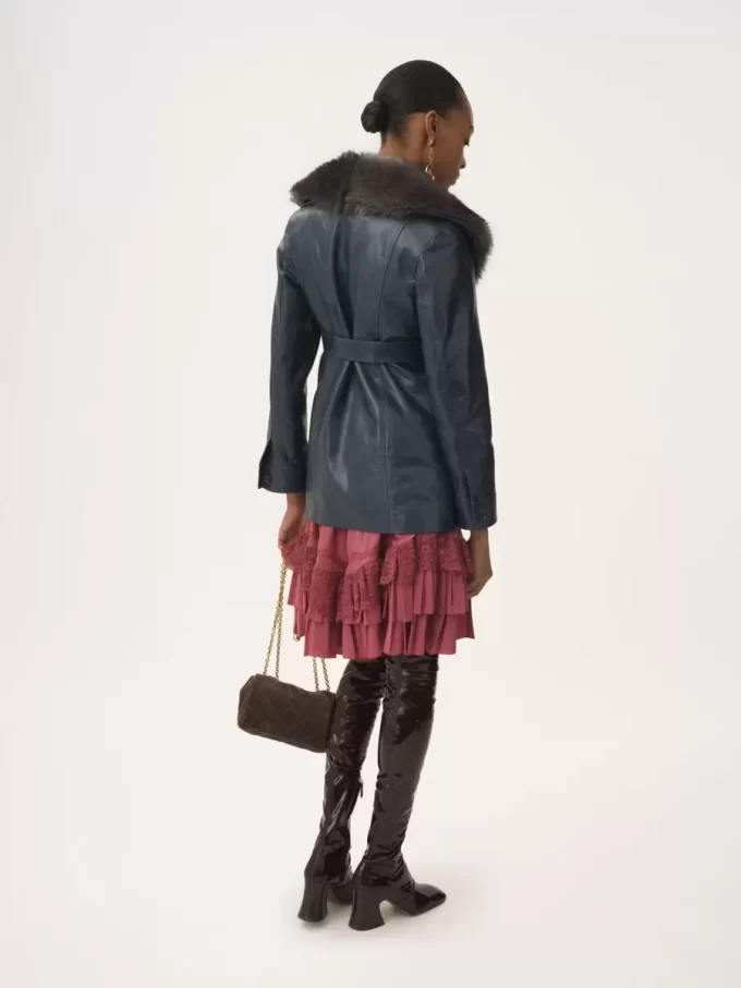Manteau court en cuir