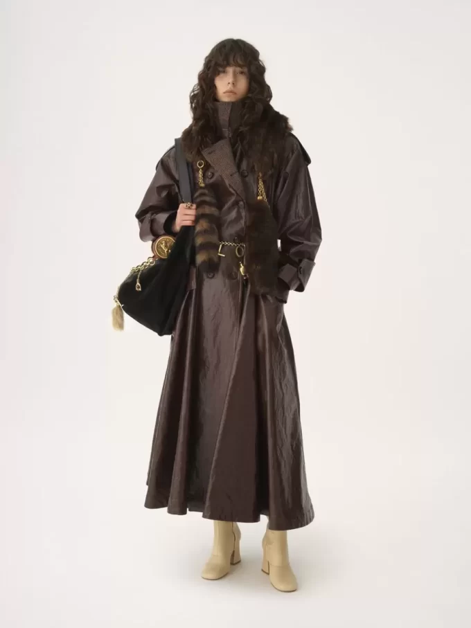 Manteau d’équitation long à double boutonnage en lin enduit Manteau d’équitation long à double boutonnage en lin enduit