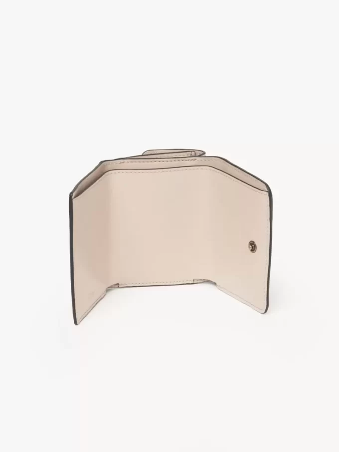 Mini Chloé Iconic à trois volets en cuir brillant