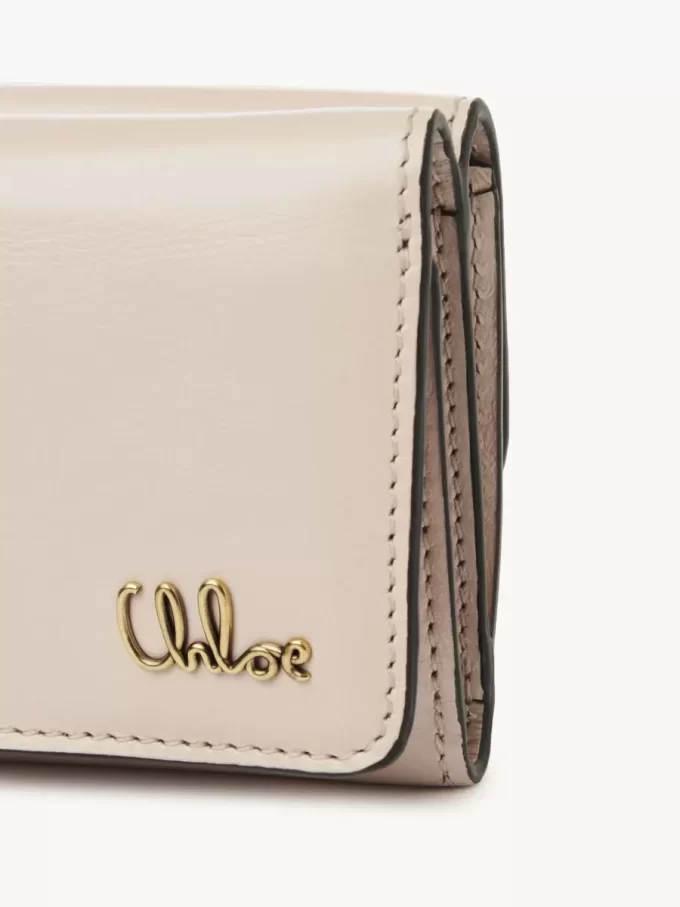 Mini Chloé Iconic à trois volets en cuir brillant