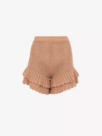 Mini short à volants en tricot crocheté