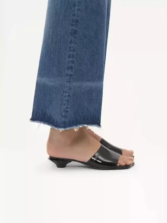 Mule à fleurs