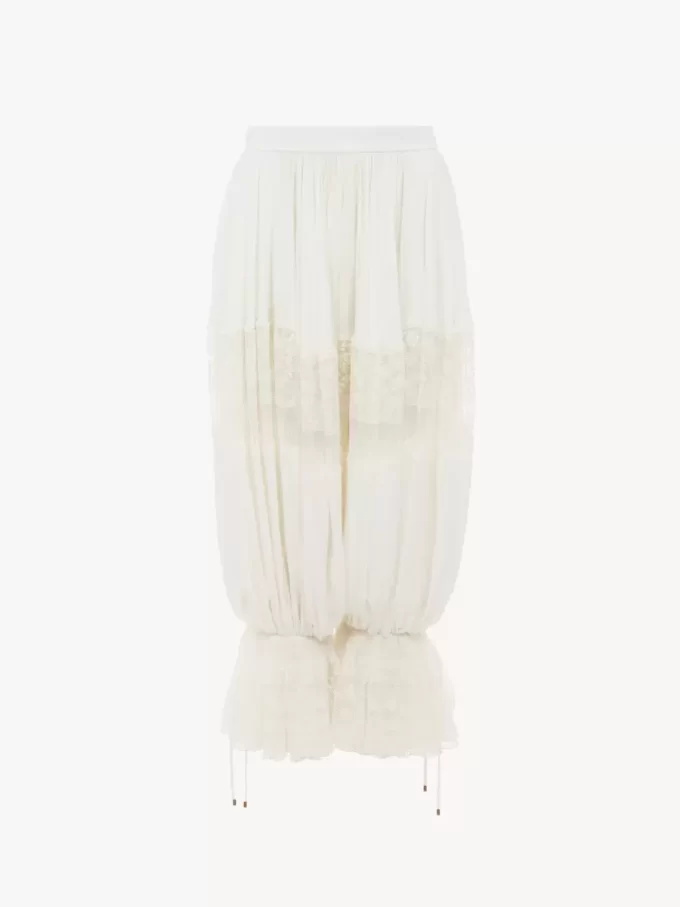 Pantalon court fluide en charmeuse de soie et dentelle Pantalon court fluide en charmeuse de soie et dentelle