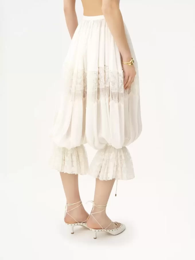 Pantalon court fluide en charmeuse de soie et dentelle Pantalon court fluide en charmeuse de soie et dentelle