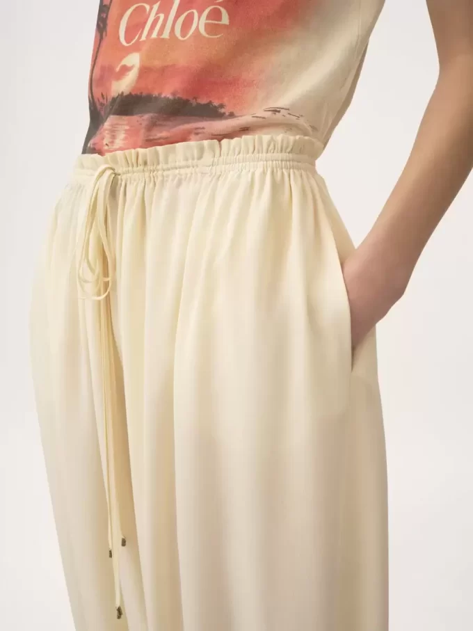 Pantalon court fluide en crêpe de Chine Pantalon court fluide en crêpe de Chine
