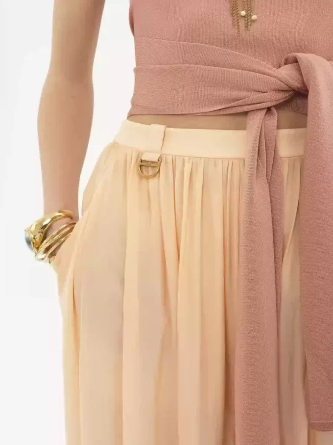 Pantalon fluide plissé en charmeuse de soie Pantalon fluide plissé en charmeuse de soie