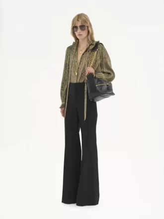 Pantalon tailleur évasé en laine grain de poudre