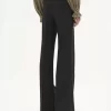 Pantalon tailleur évasé en laine grain de poudre Pantalon tailleur évasé en laine grain de poudre