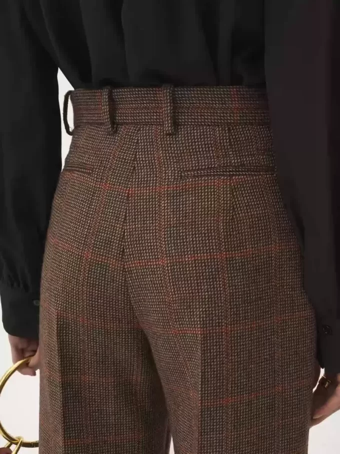 Pantalon évasé taille haute en laine à carreaux Pantalon évasé taille haute en laine à carreaux