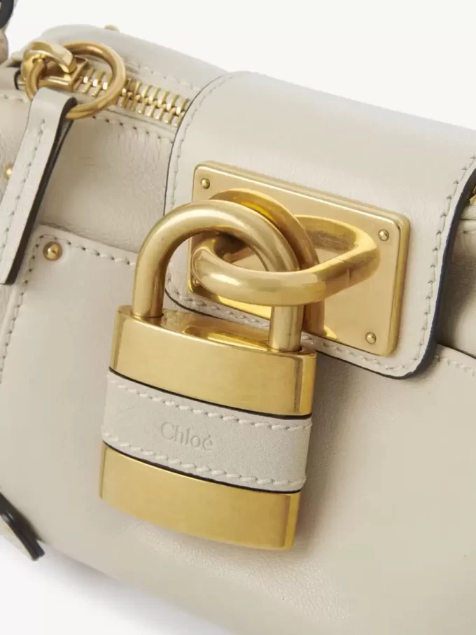 Petit sac chaîne Paddington en cuir grainé Petit sac chaîne Paddington en cuir grainé